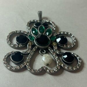 Vintage-Inspired Silver Tone Pendent